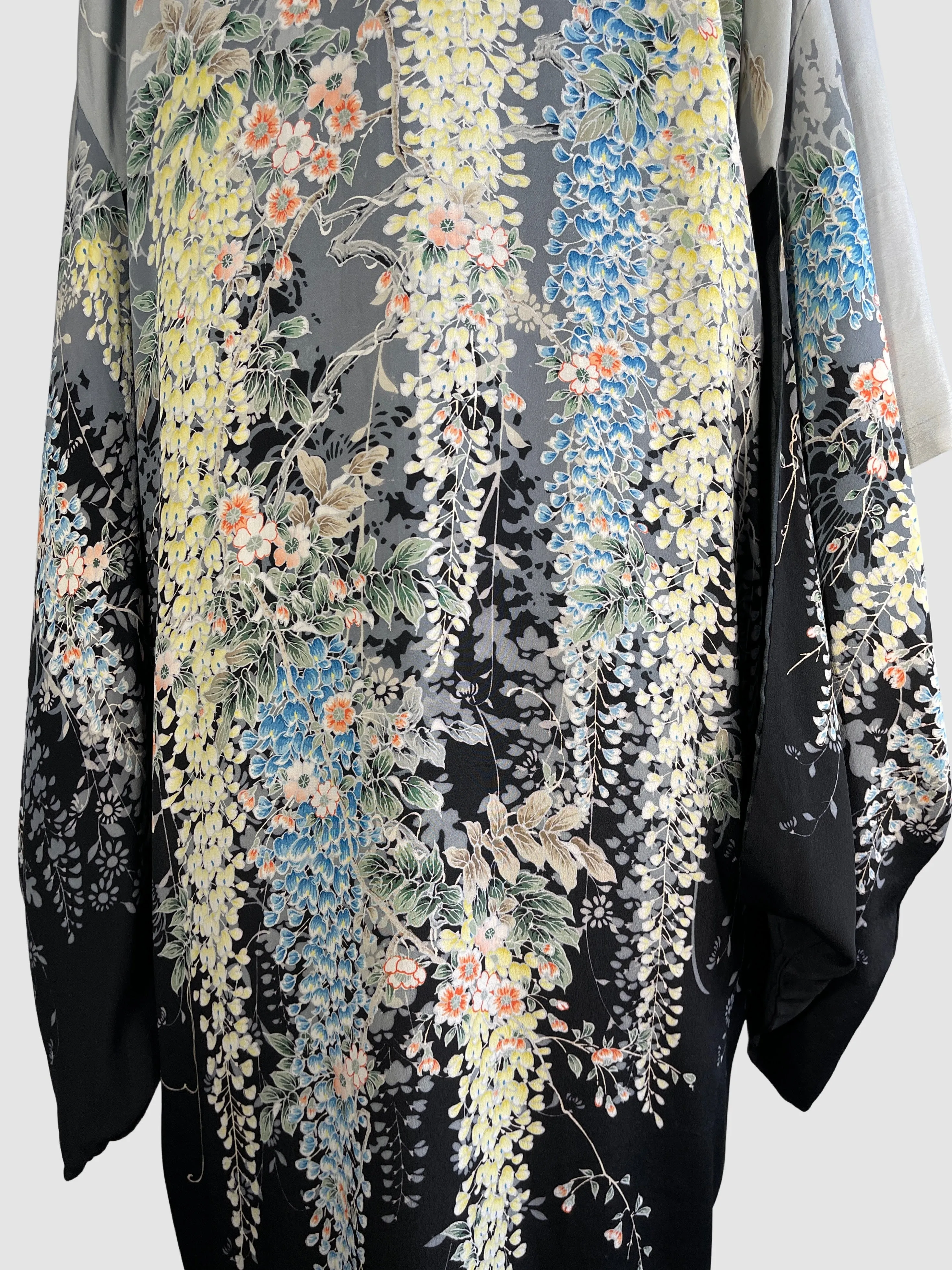 JAPANESE GARDEN 30s Blossom Print Silk Kimono • Open Size