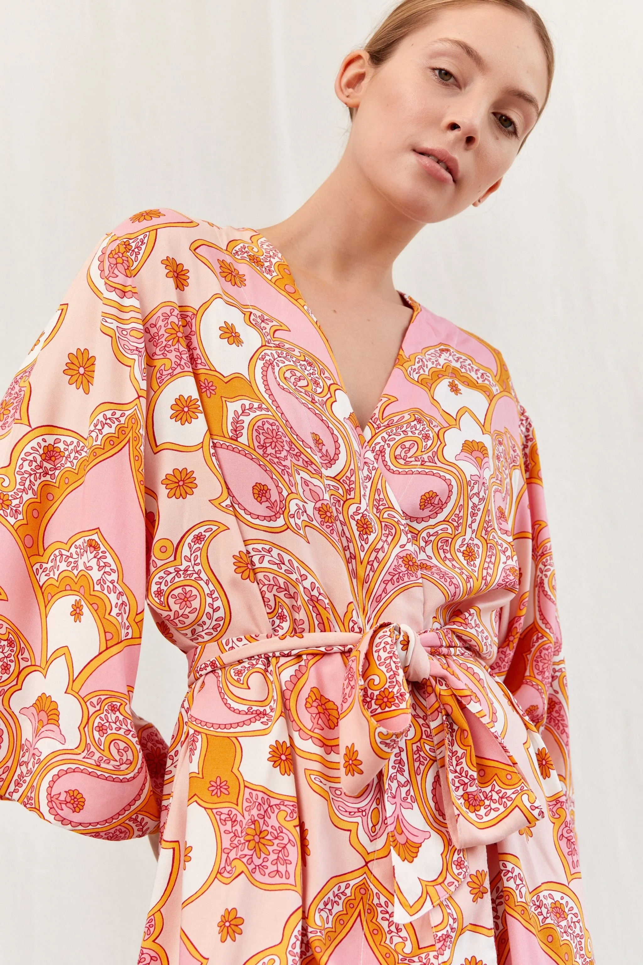 Short Kimono Robe - Paisley